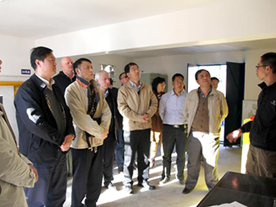 國(guó)外環(huán)保專家蒞臨我司工地視察